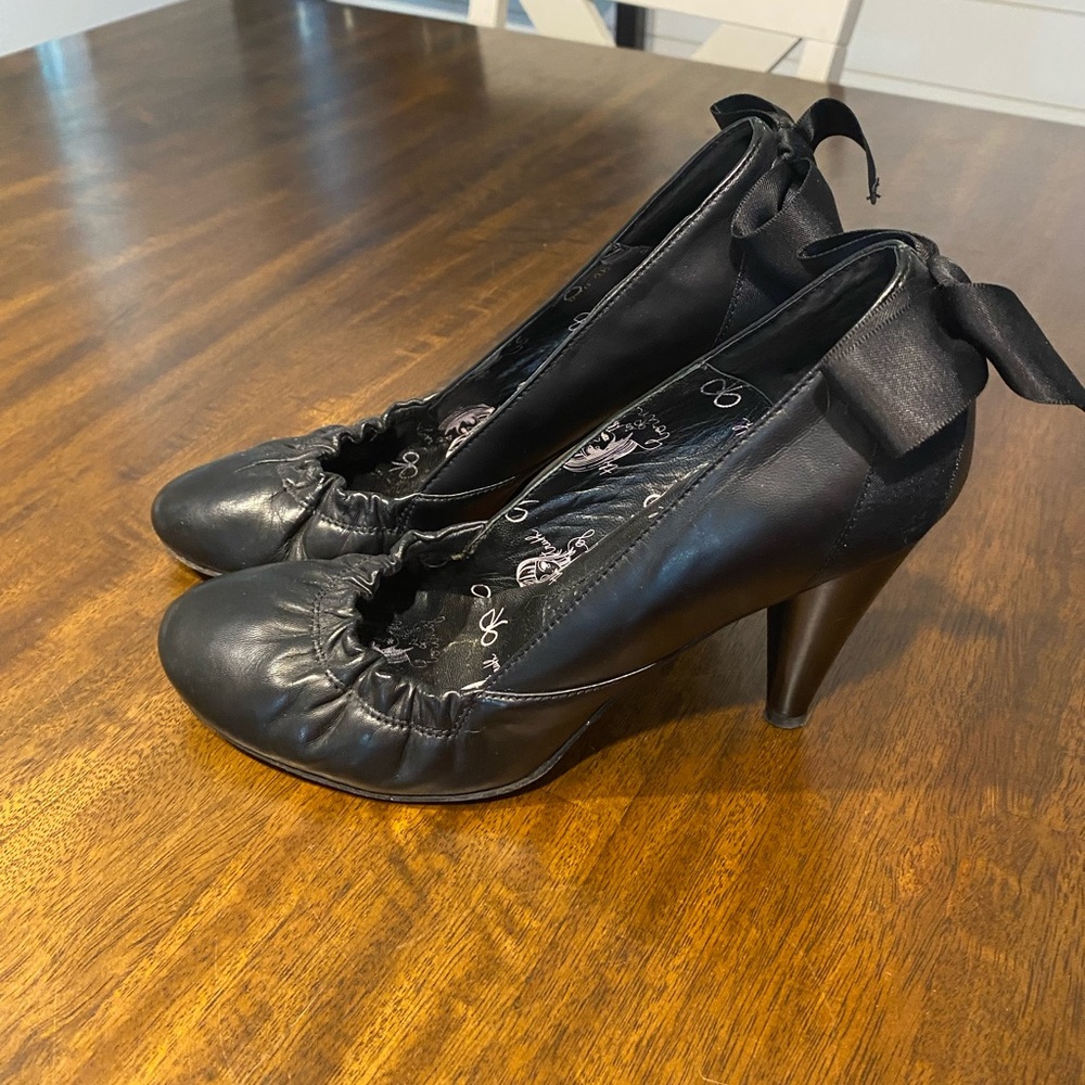 FORNARINA Black Leather Round Toe Back Bow Pumps Size 38